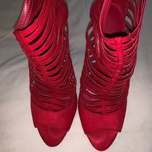 Zara 4 inch red heels. Size 40
